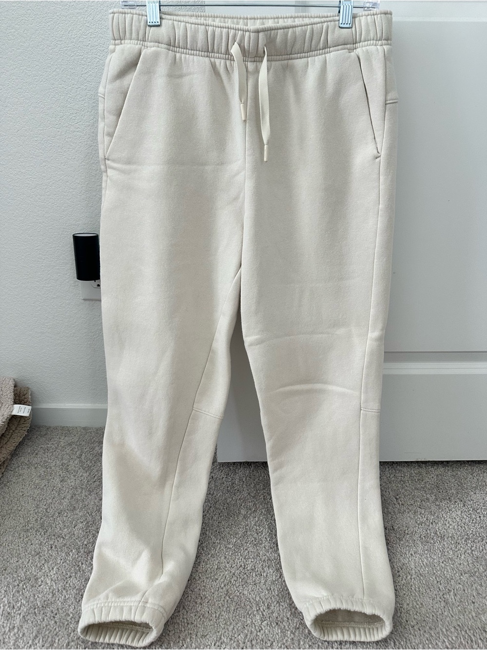 Men's Pinnacle Fleece Cream Joggers with Drawstring Waist